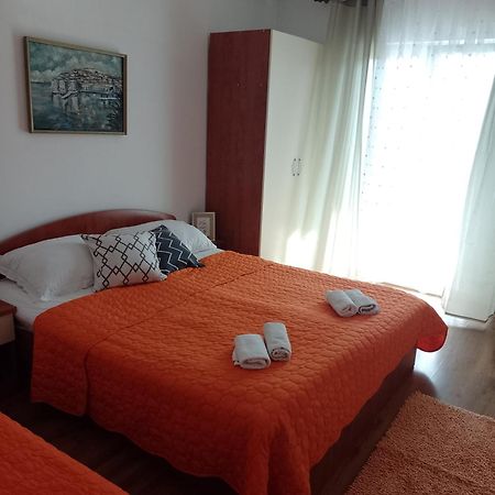 Apartman Mare Drvenik  Bagian luar foto