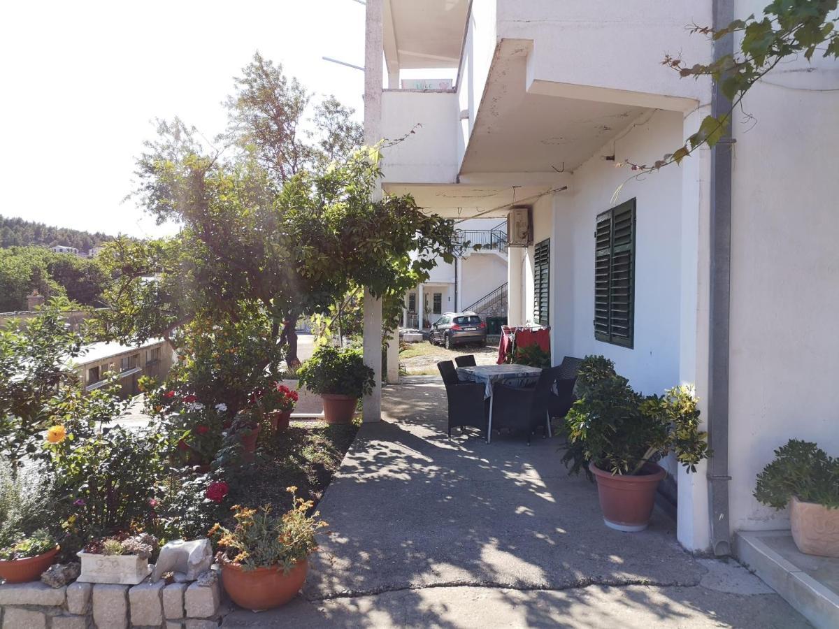 Apartman Mare Drvenik  Bagian luar foto