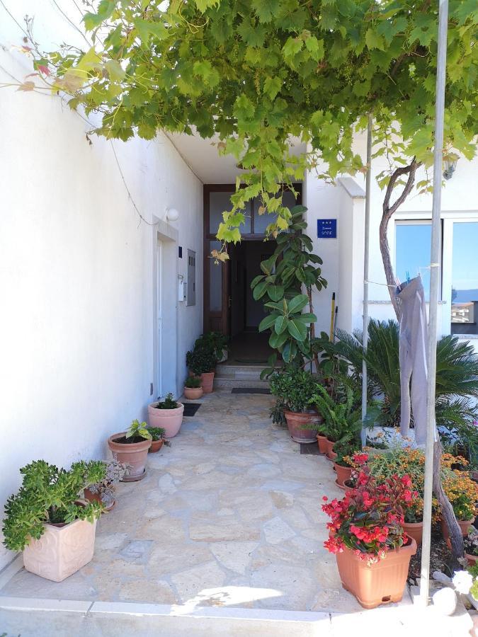 Apartman Mare Drvenik  Bagian luar foto